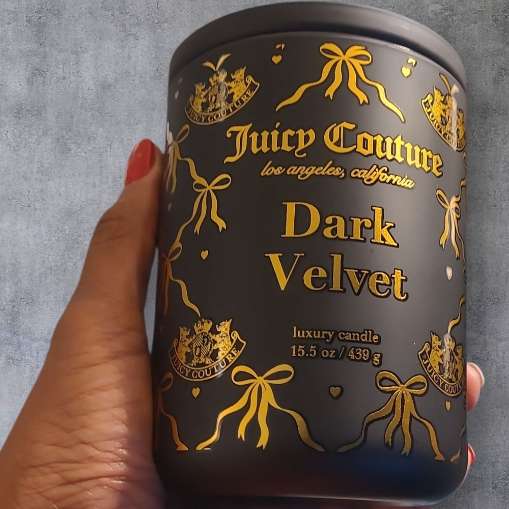 Juicy Couture Dark Velvet Luxury Candle with Gold Accent Detail - 15.5oz